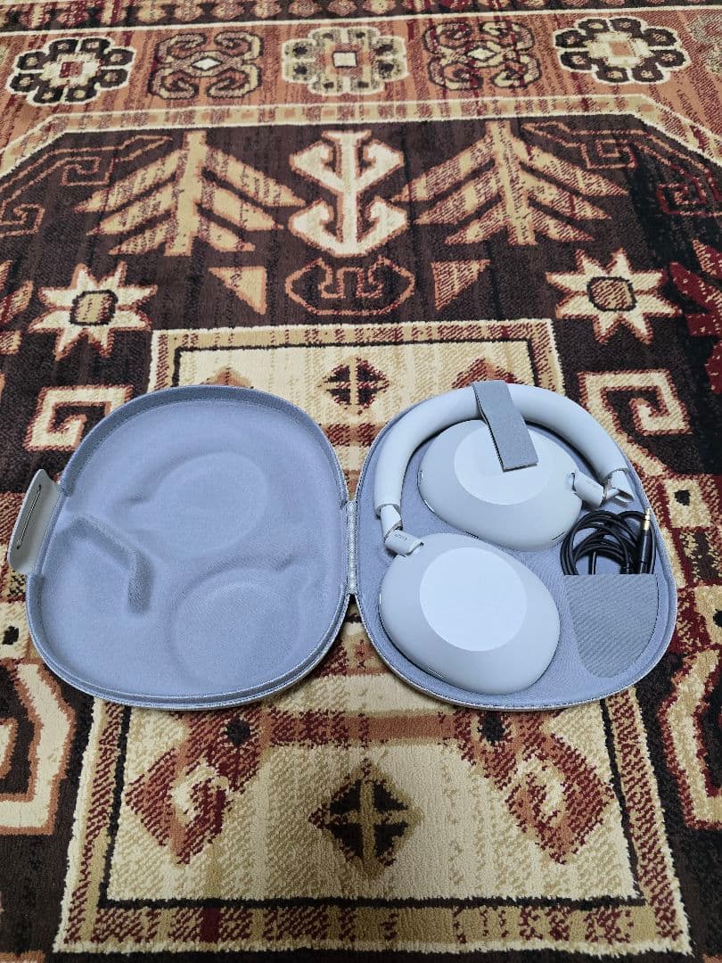 Sony WH-1000XM6 プラチナシルバー　即日発送