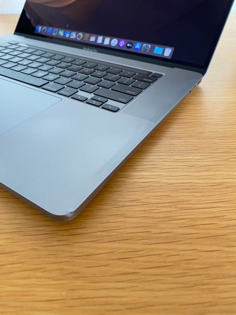 MacBook Pro 2019 高性能・大画面 MacBook本体　充電器付