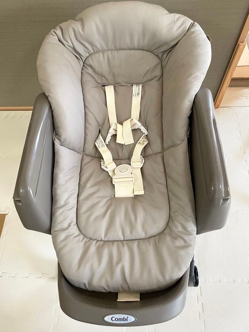 Combi スウィングベッド&チェア　ネムリラ　Fit AQ