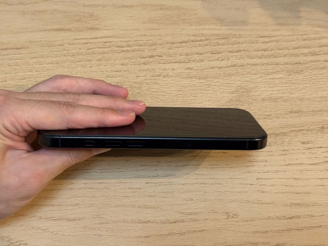 iPhone16Pro 256GB ブラックチタニウム simフリー