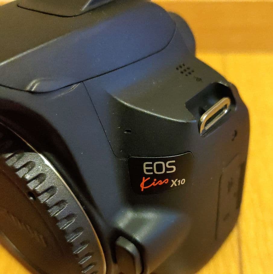 Canon EOS Kiss X10 EOSKISSX10BK（ボディのみ）