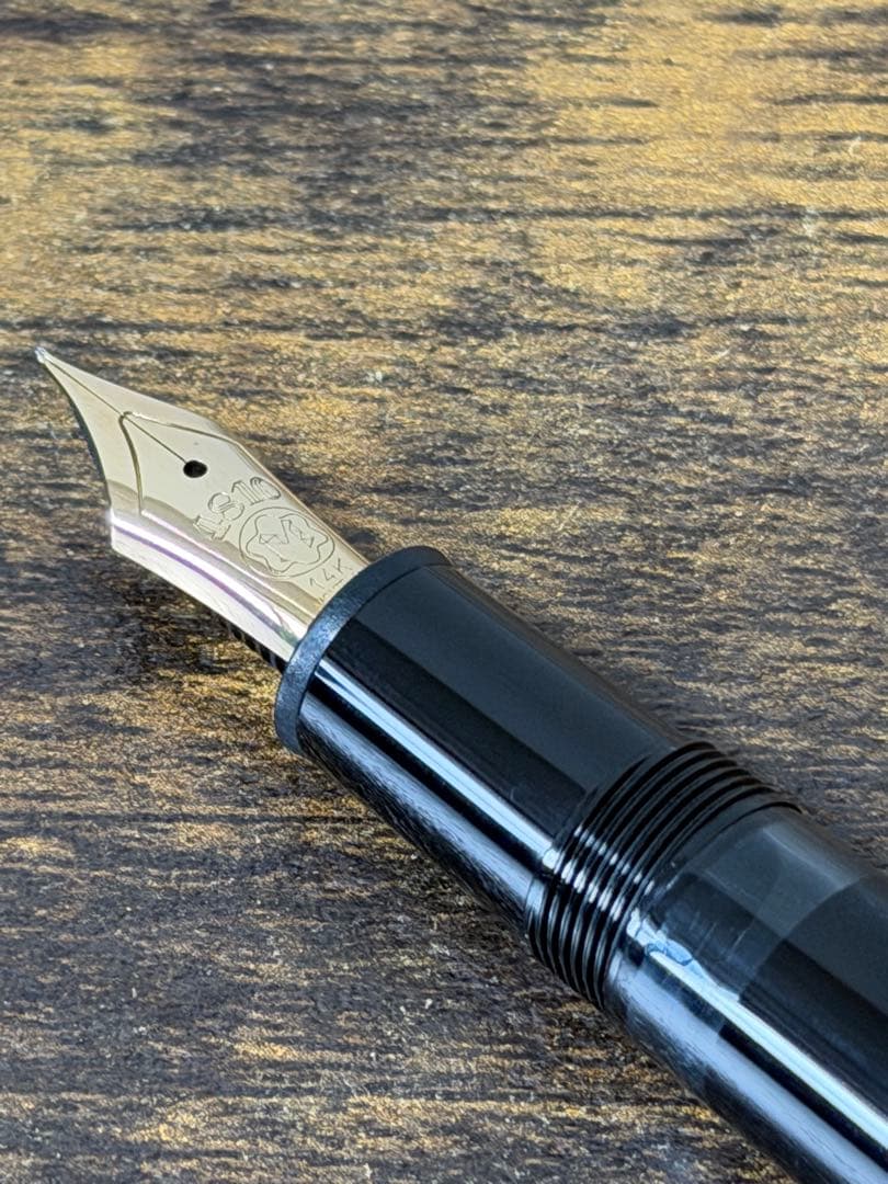 新品未使用　146 ル グラン　14K 全金　2段エボナイトペン芯　万年筆　F