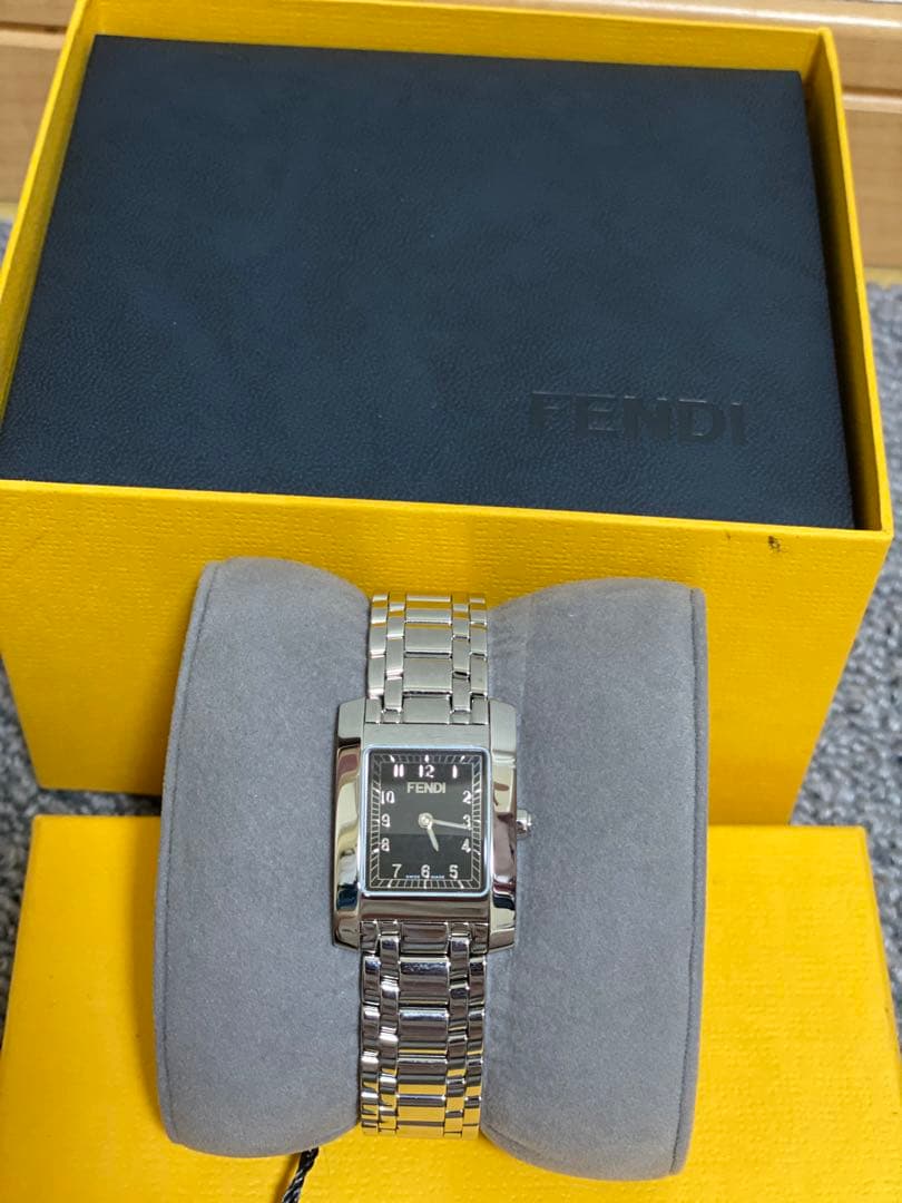 FENDI WATCH エドアルド・フェンディとアデーレ