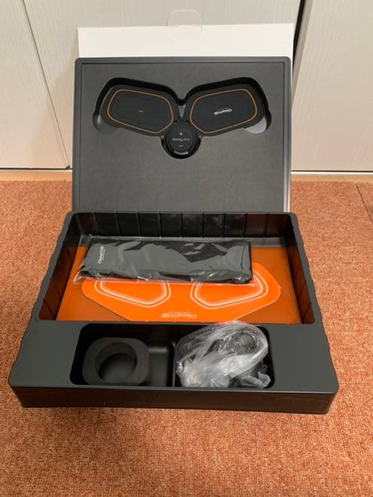 正規品 シックスパッド SIXPAD アブズフィット2 ボディフィット2×2