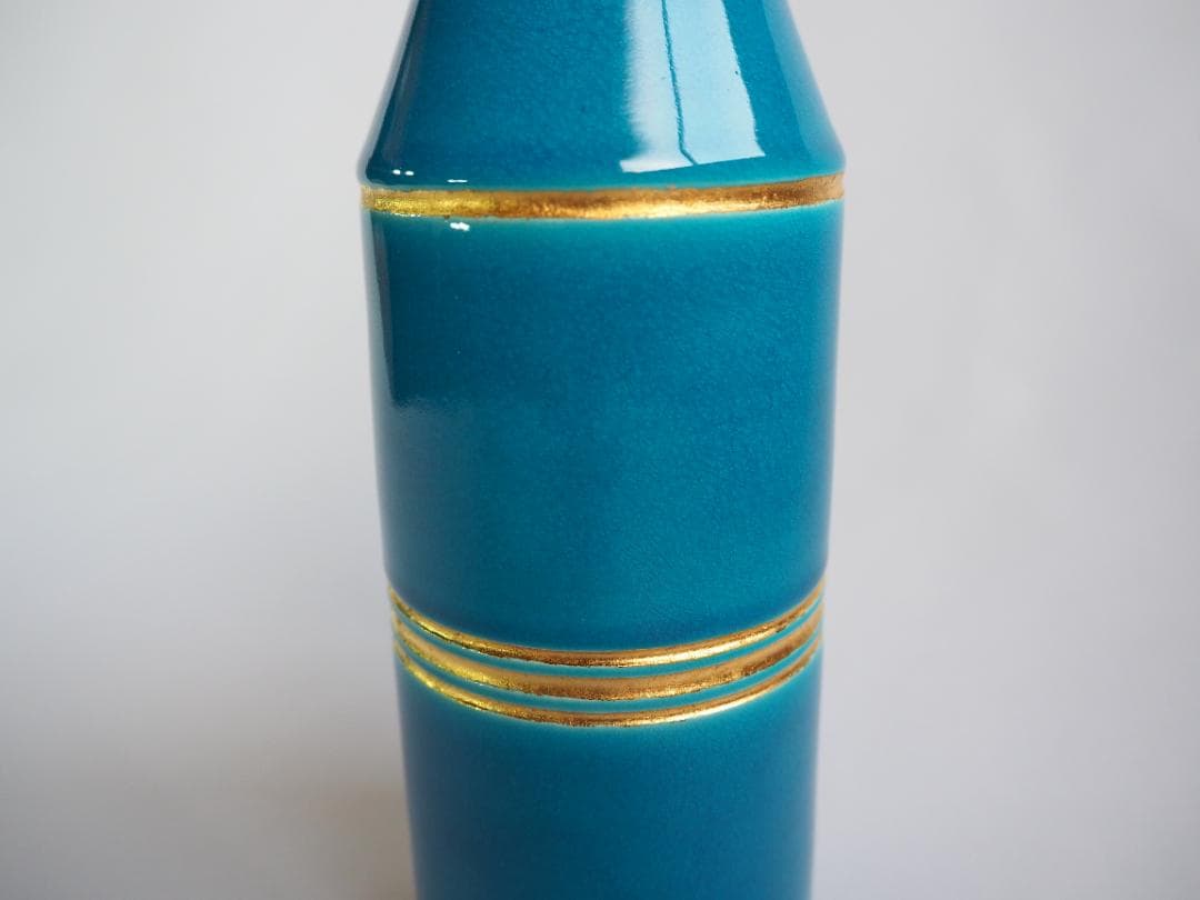 17代永樂善五郎造（而全）『寿色金筋花入』 (共箱)　千家十職