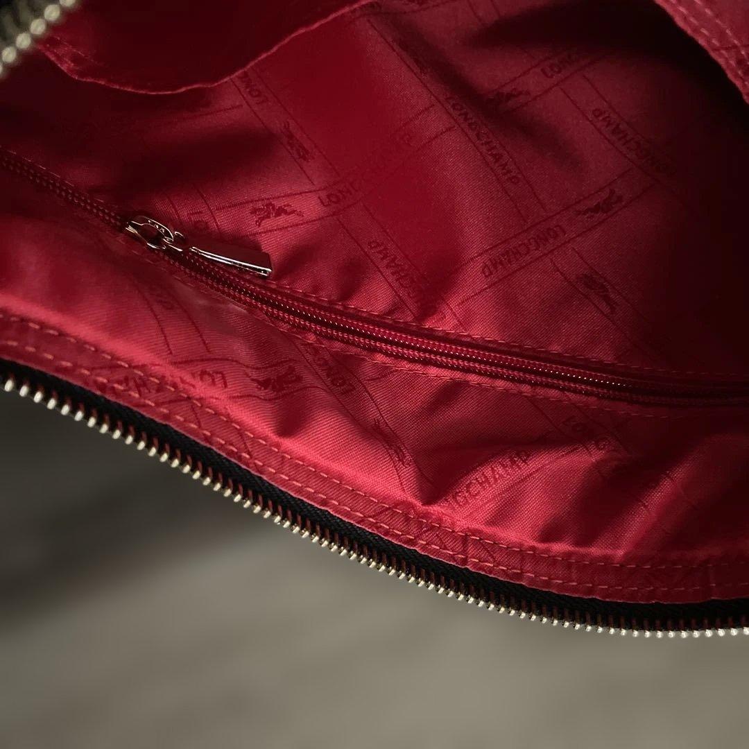 【新品同様】ロンシャンショルダーバッグ黒　オールレザー