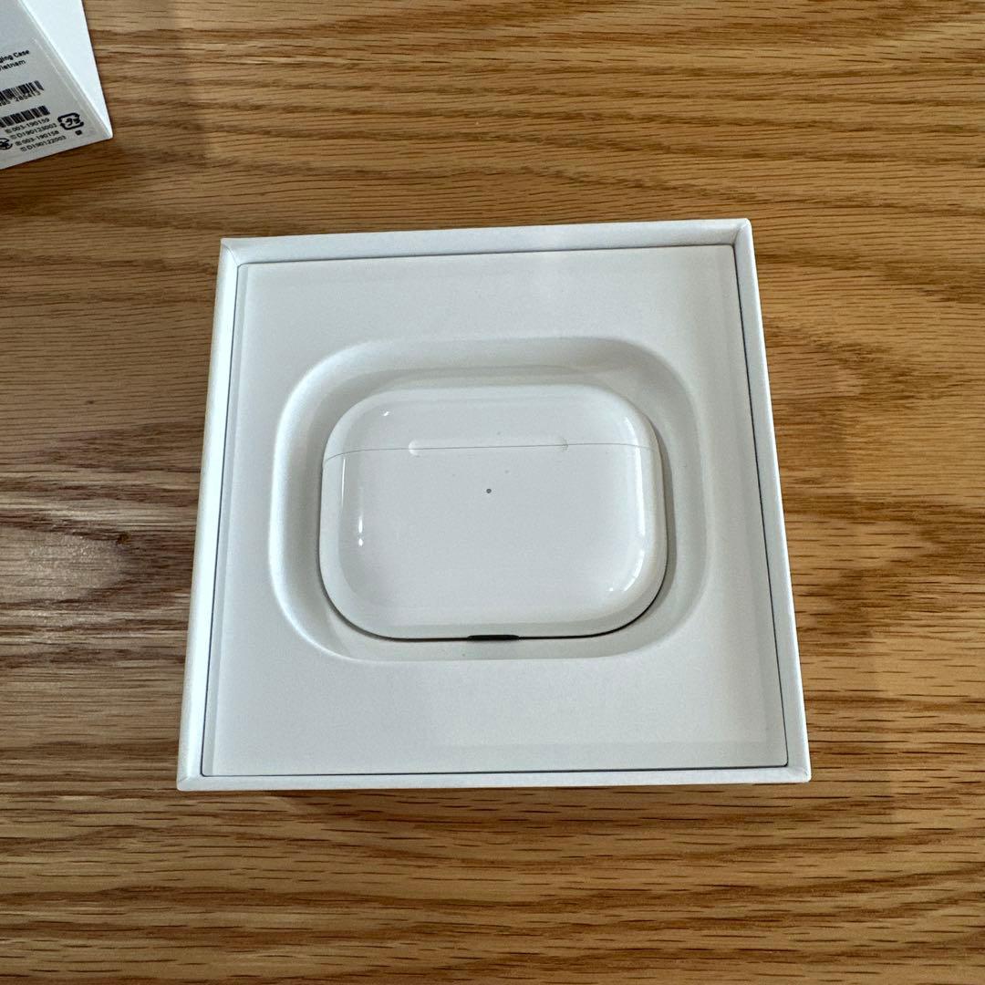 AirPods Pro アップル純正製品