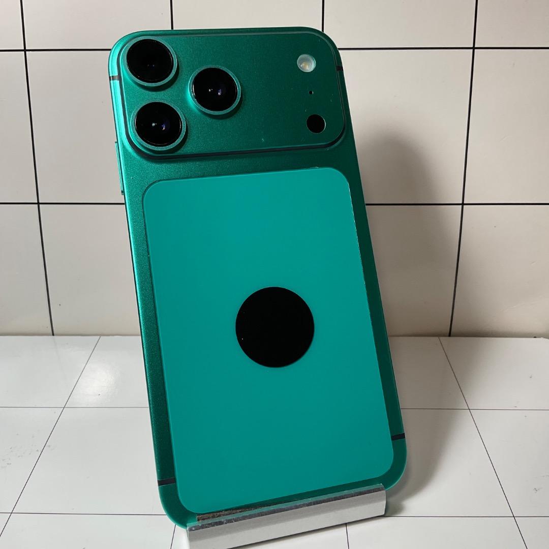 カスタム【限定】　iPhone17Pro　256GB 　SIMフリー