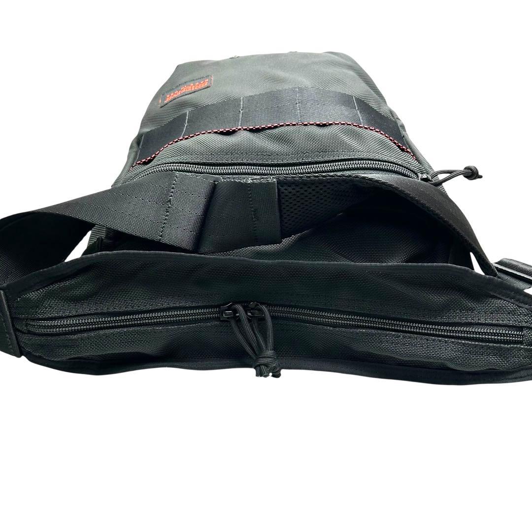 BRIEFING ブリーフィング　ショルダーバッグ　斜め掛け　ブラック