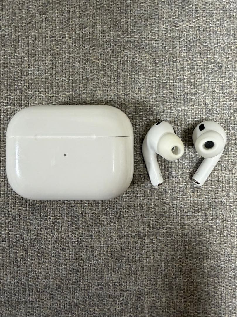 【送料無料】Apple AirPods Pro2 本体