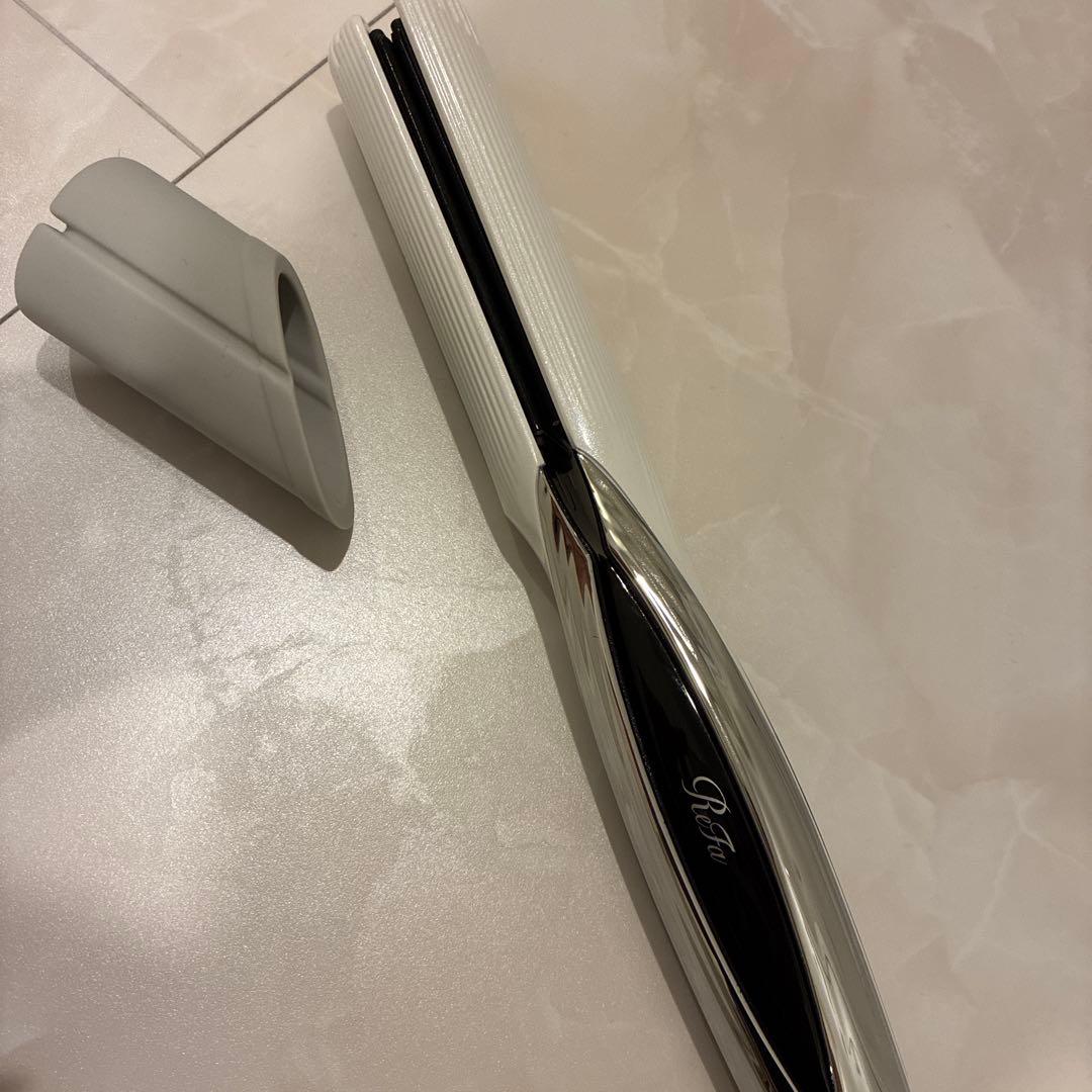 リファ　ストレート　ヘアアイロン 140-220℃