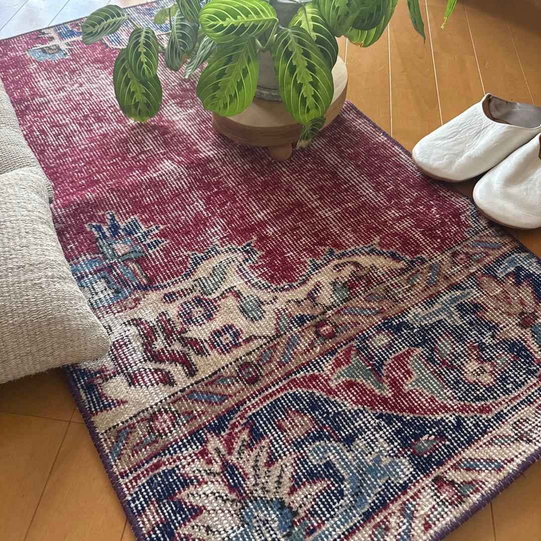 52×96 エンジ色　ボタニカル　擦れシャビー　トルコヴィンテージラグ
