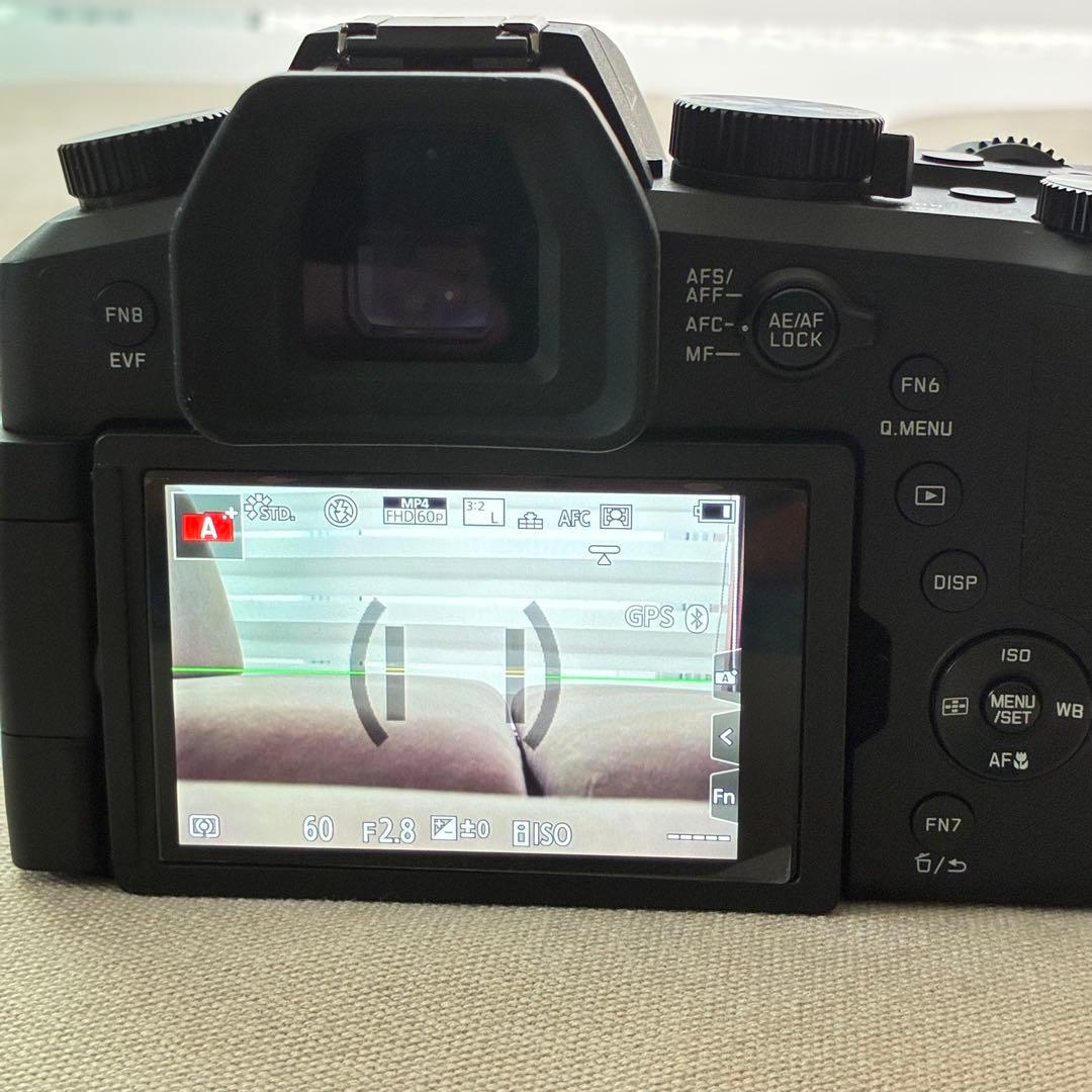 LEICA V-LUX5 箱付　多言語対応