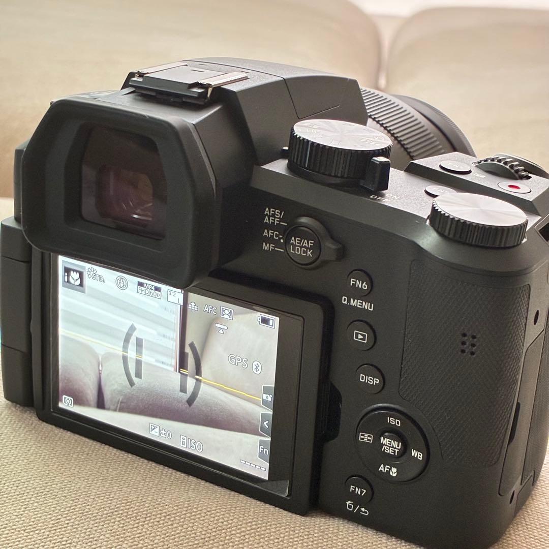 LEICA V-LUX5 箱付　多言語対応