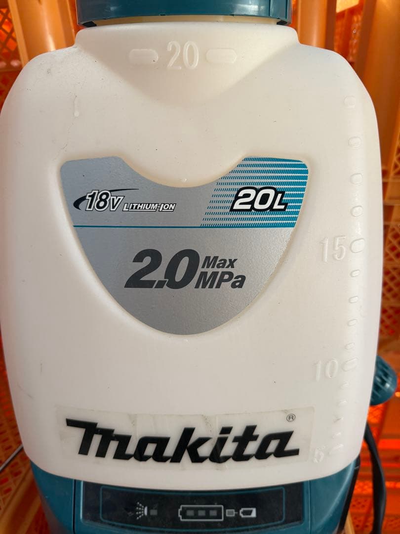 Makita マキタ18vバッテリー式噴霧器　20L MUS200D