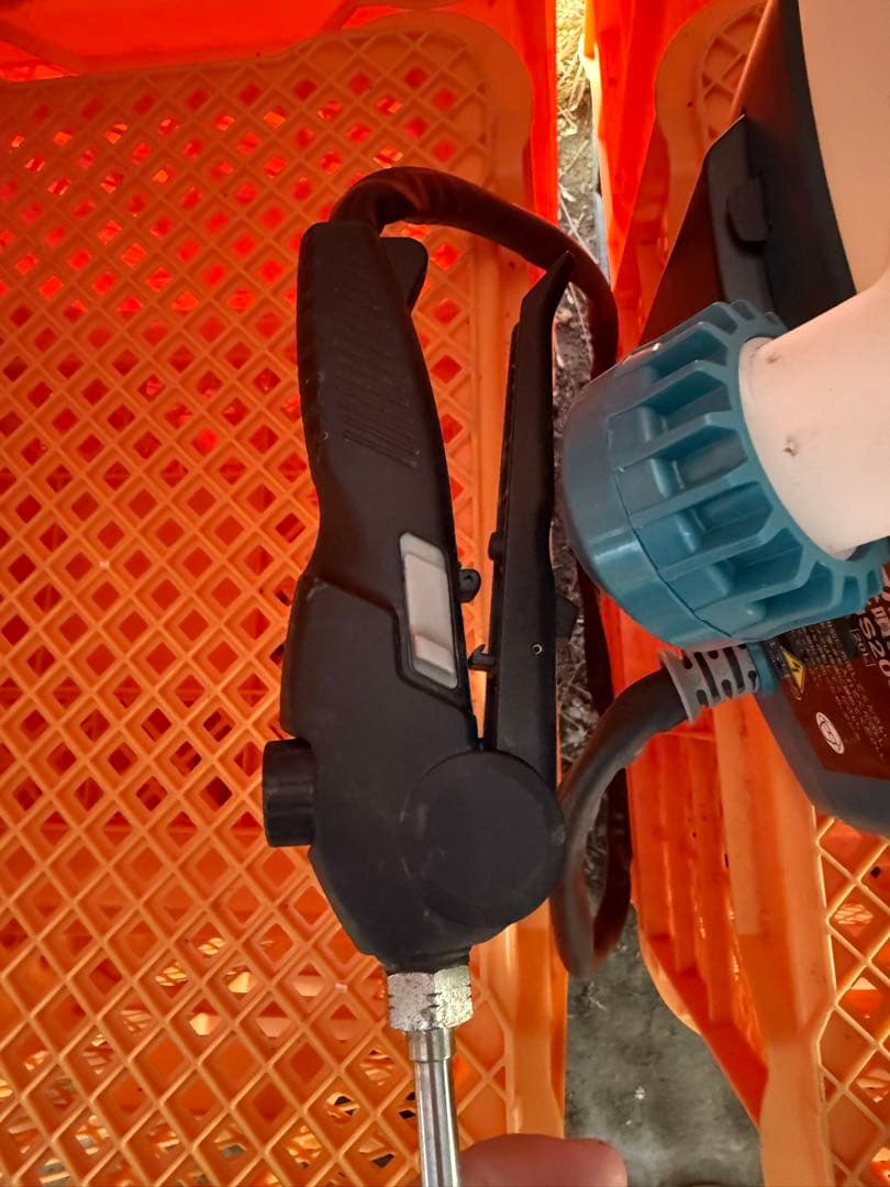 Makita マキタ18vバッテリー式噴霧器　20L MUS200D