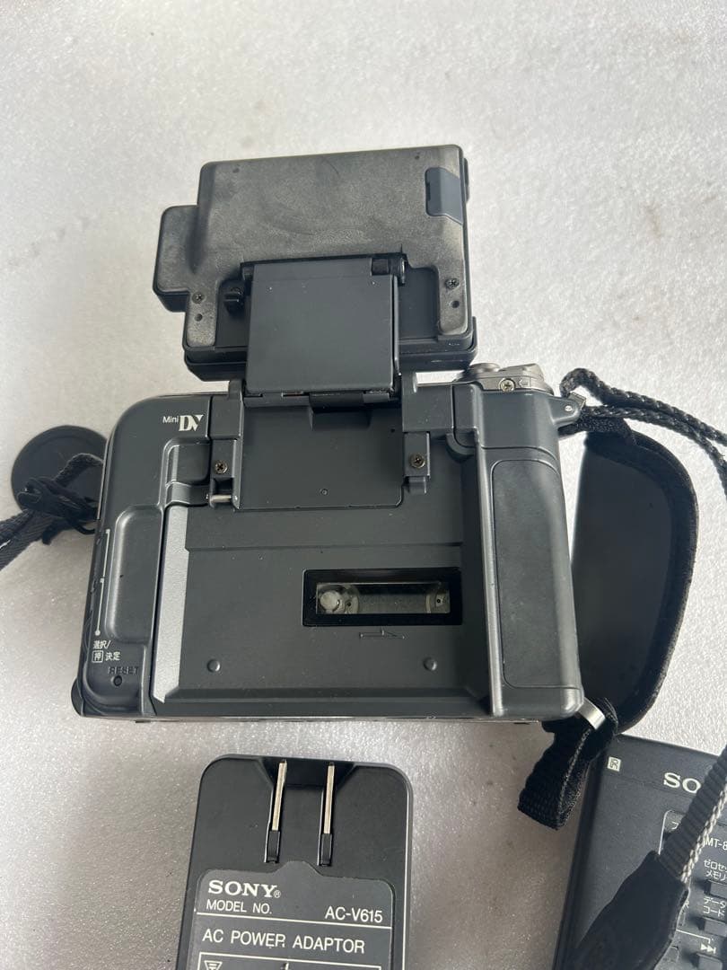 SONY　Handycam　DCR-SC100