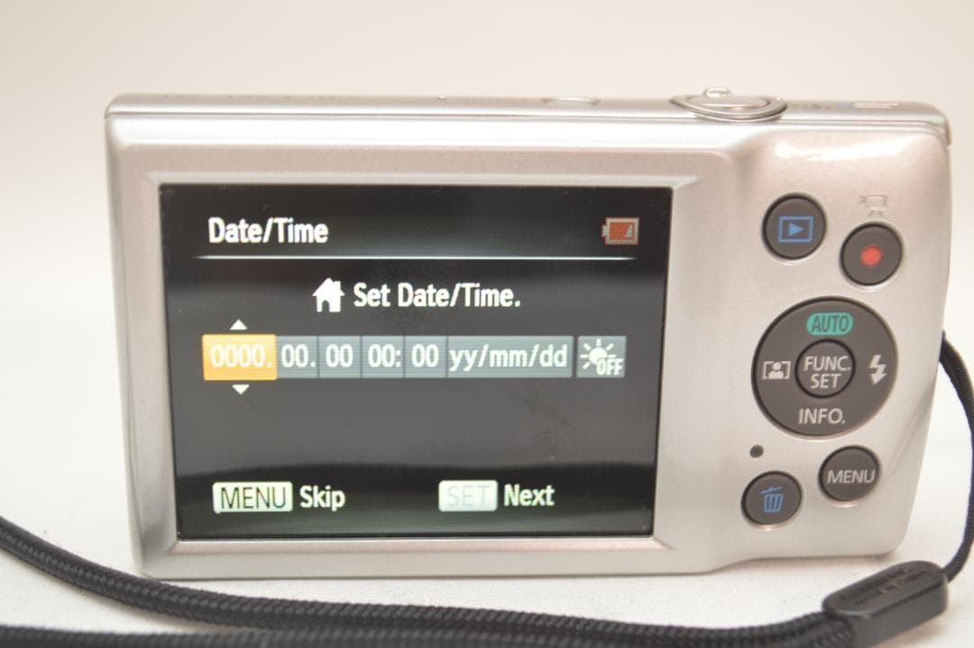 ✨未使用級美品✨ Canon IXY 180 シルバー