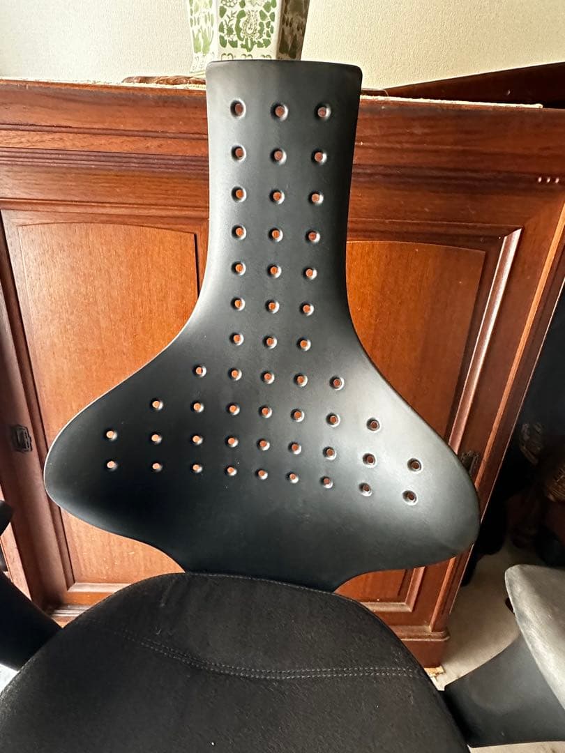 キールハワー チェアジュニア USED