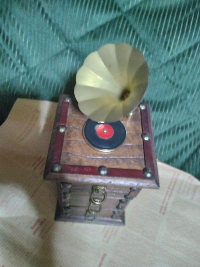 レトロ木製オルゴール グラモフォン付き