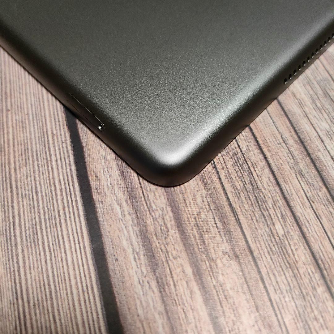 Apple iPad 第7世代 32GB SIMフリー 美品