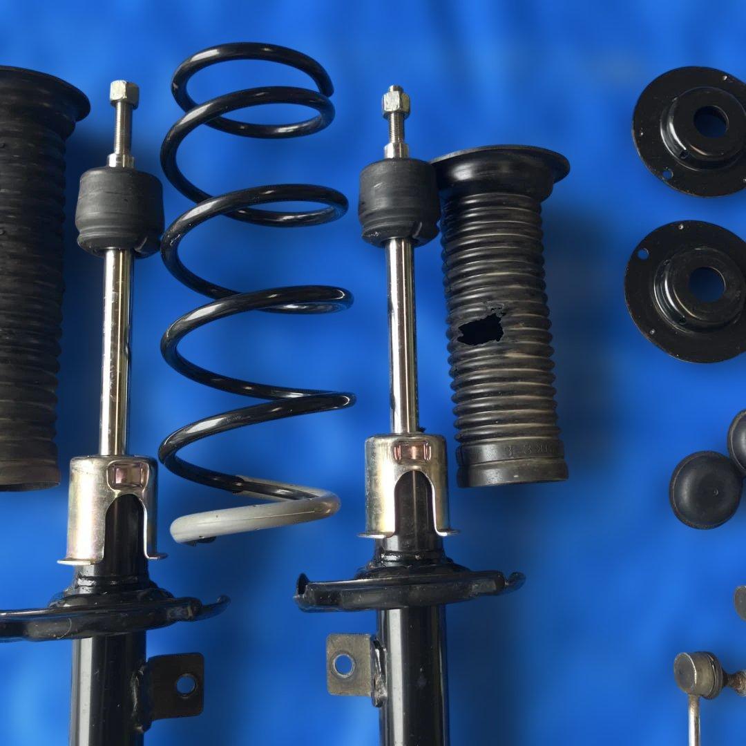 スズキ スイフト ZC72S 純正サスペンション