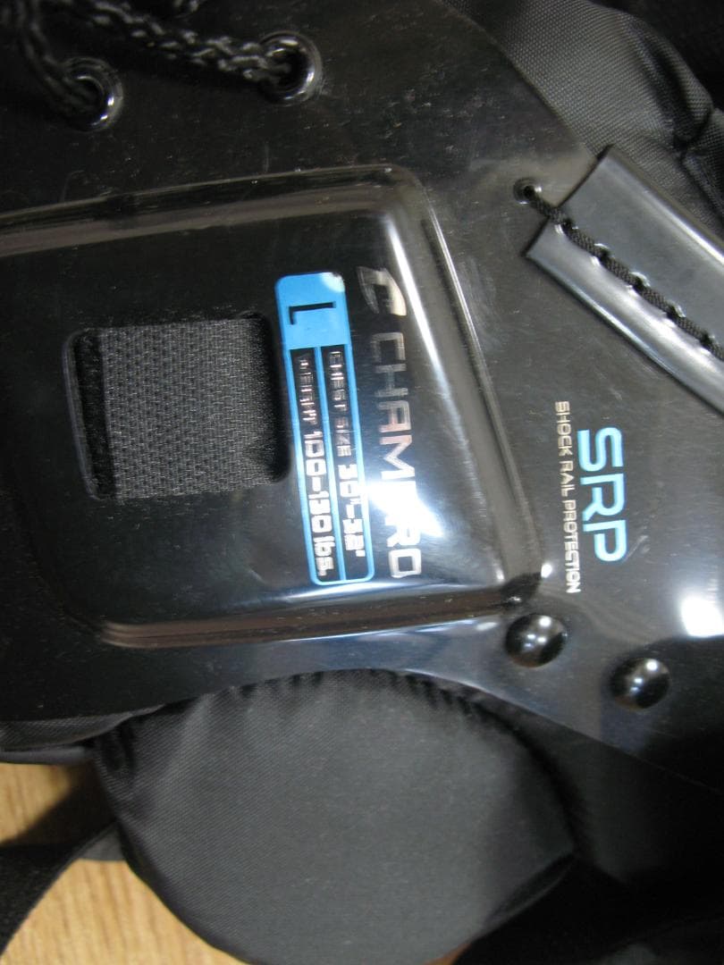 CHAMPRO Gauntlet 1 フットボールショルダーパッド、L、ブラック