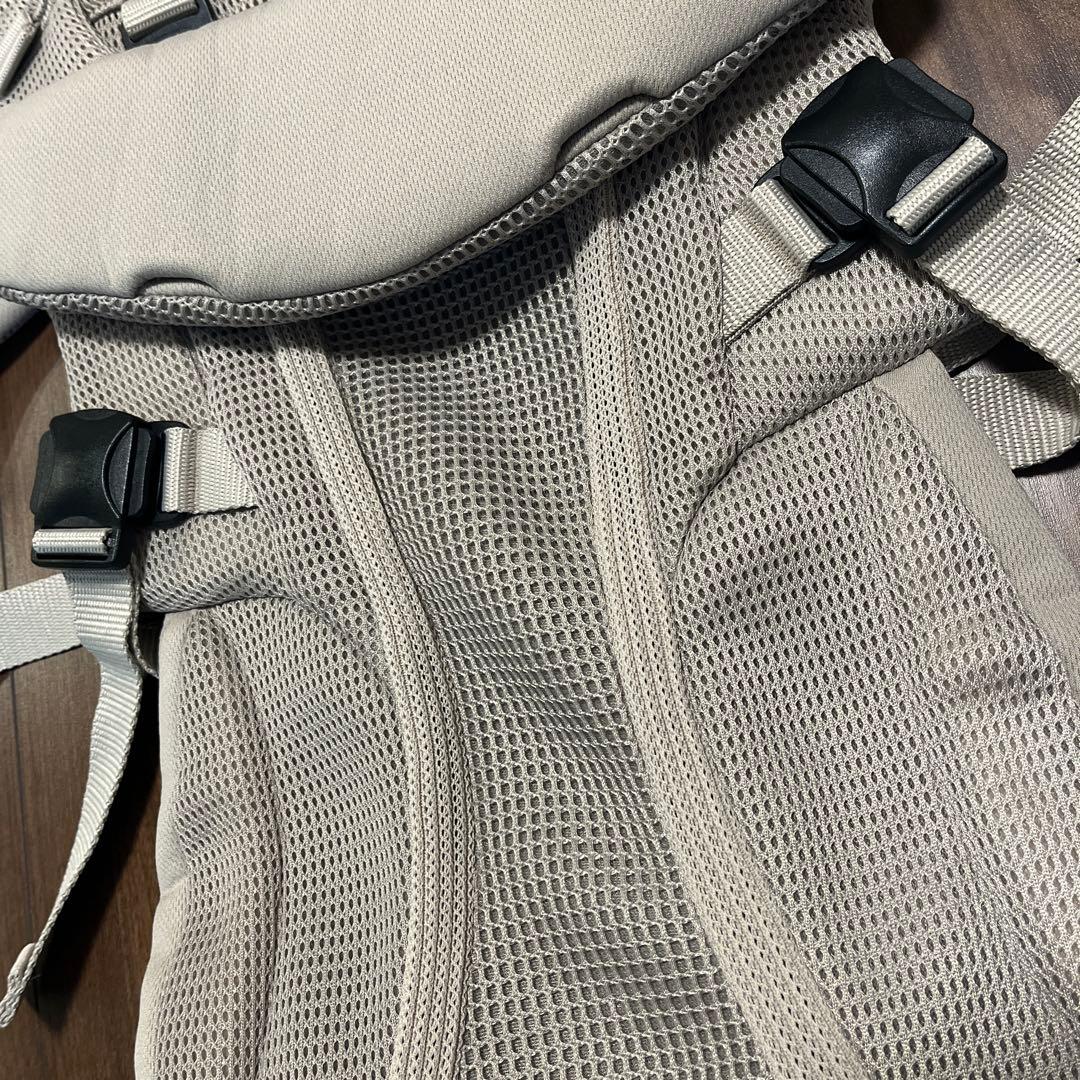 アップリカ　ラクリス ベージュ 抱っこ紐 アカチャンホンポ限定色