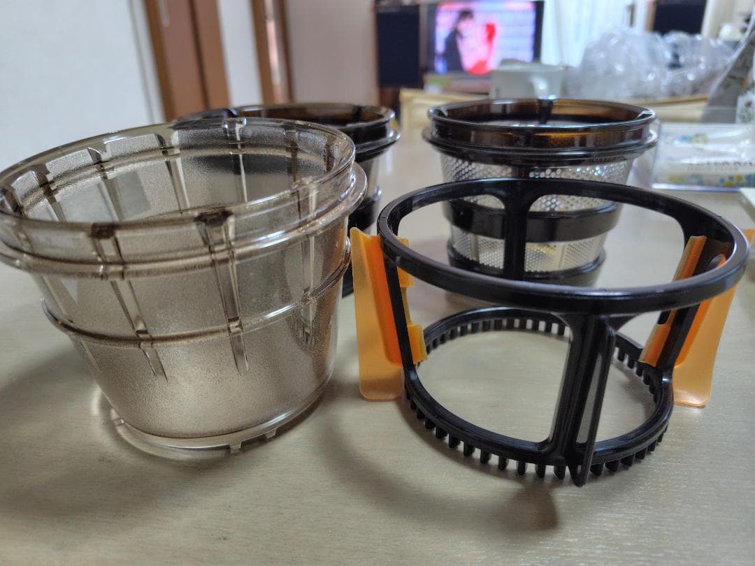 ヒューロムHurom スロー ジューサー H-AA-RBA17 フェラーリレッド