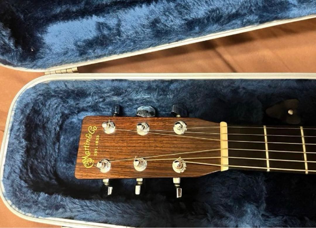 Martin 000-28 SQ ハードケース、Fishmanピックアップ付き