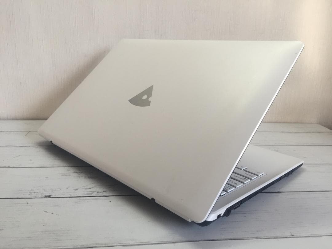 マウス MB-B504E 15.6型/8G//Office2024/Win11