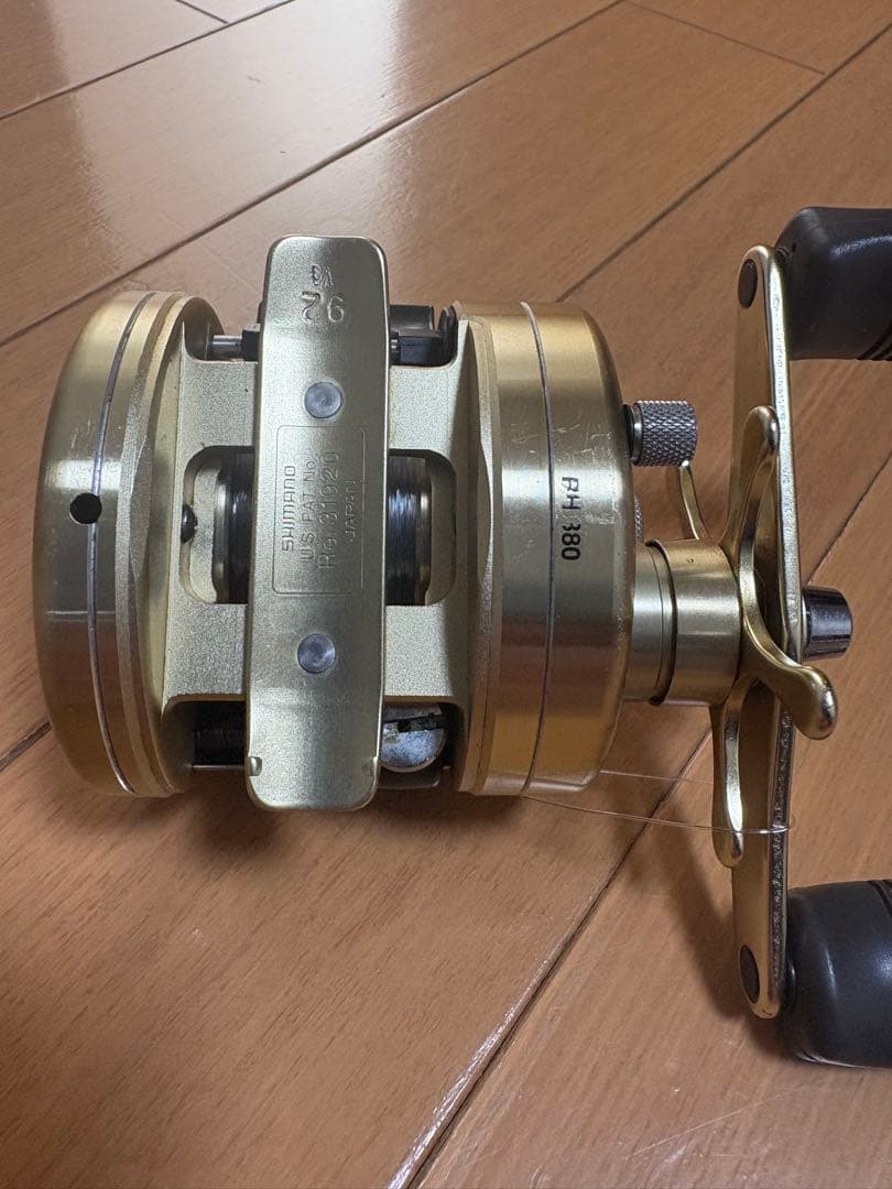 値下げ依頼対応中SHIMANO CALCUTTA 200XT
