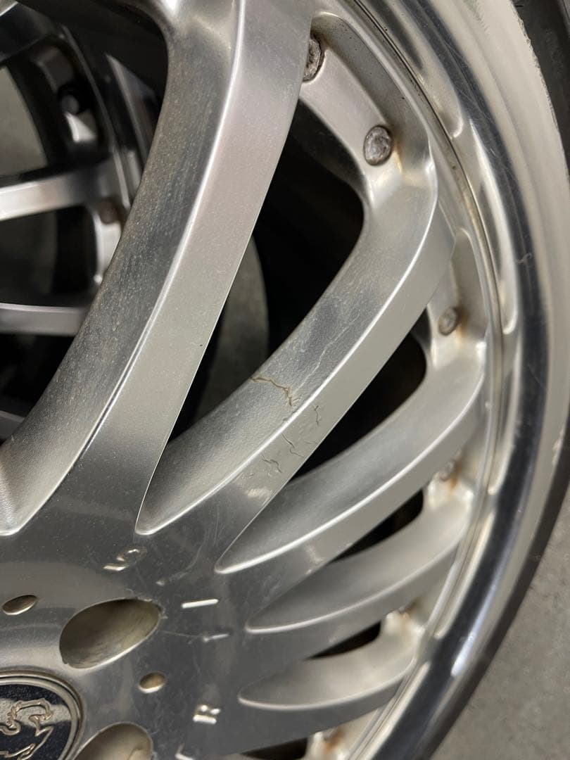 カールソン1/10 20インチ