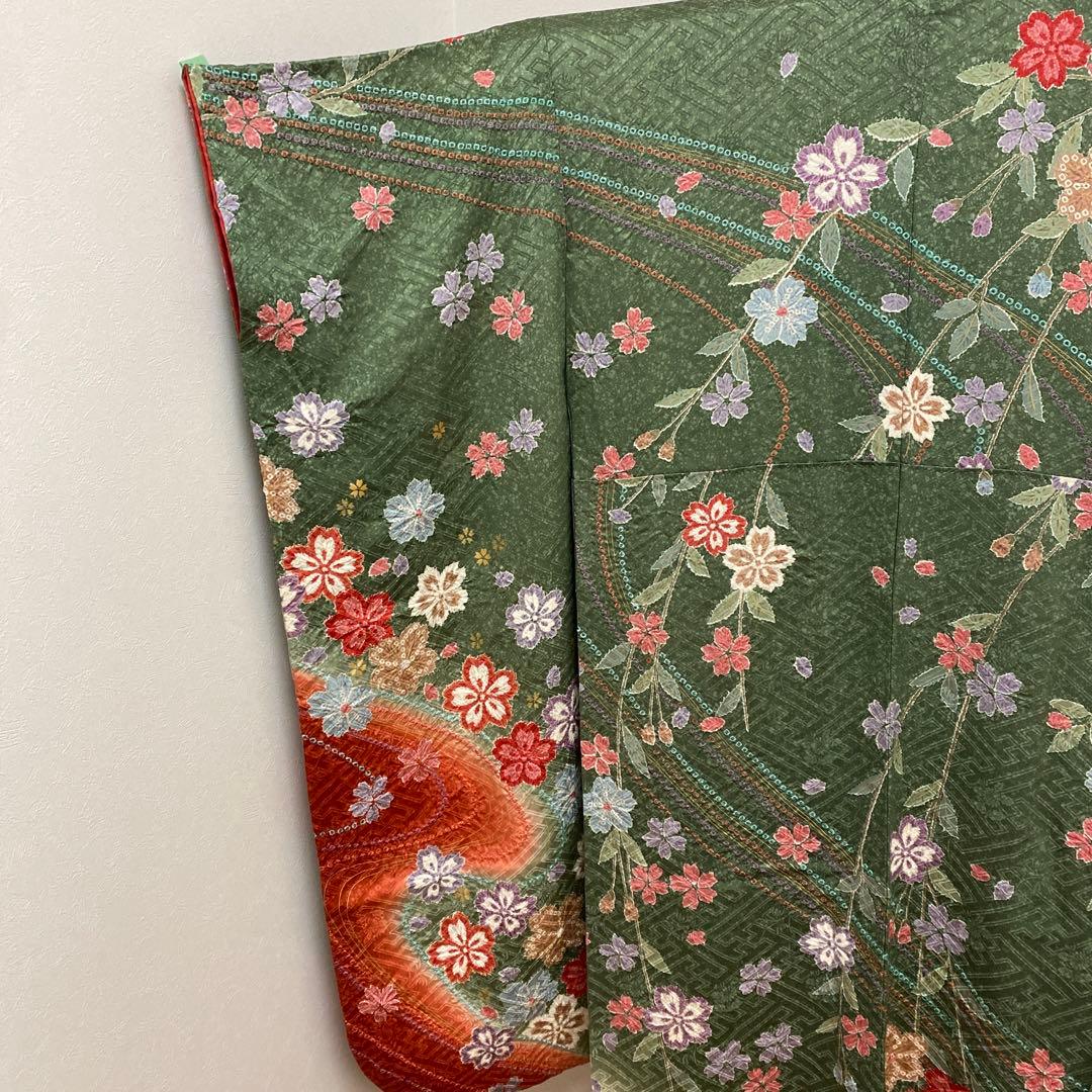 成人式　絞りの振袖　桜と蝶