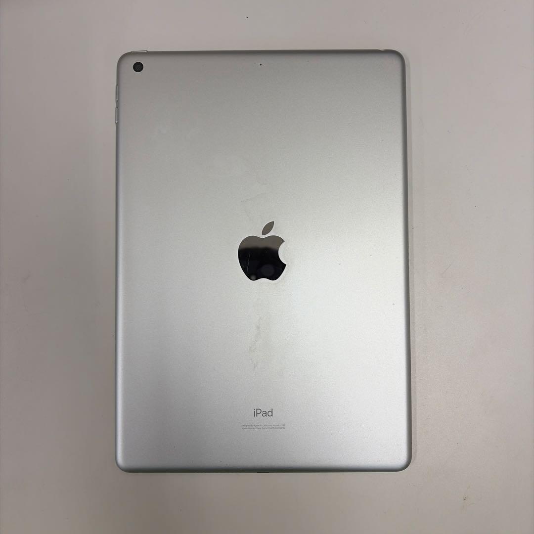 t*a様 Apple iPad （第7世代）10.2インチ シルバー 本体 32