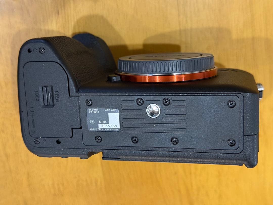 Sony α7Ⅳミラーレス一眼カメラ　美品、sdカード2枚
