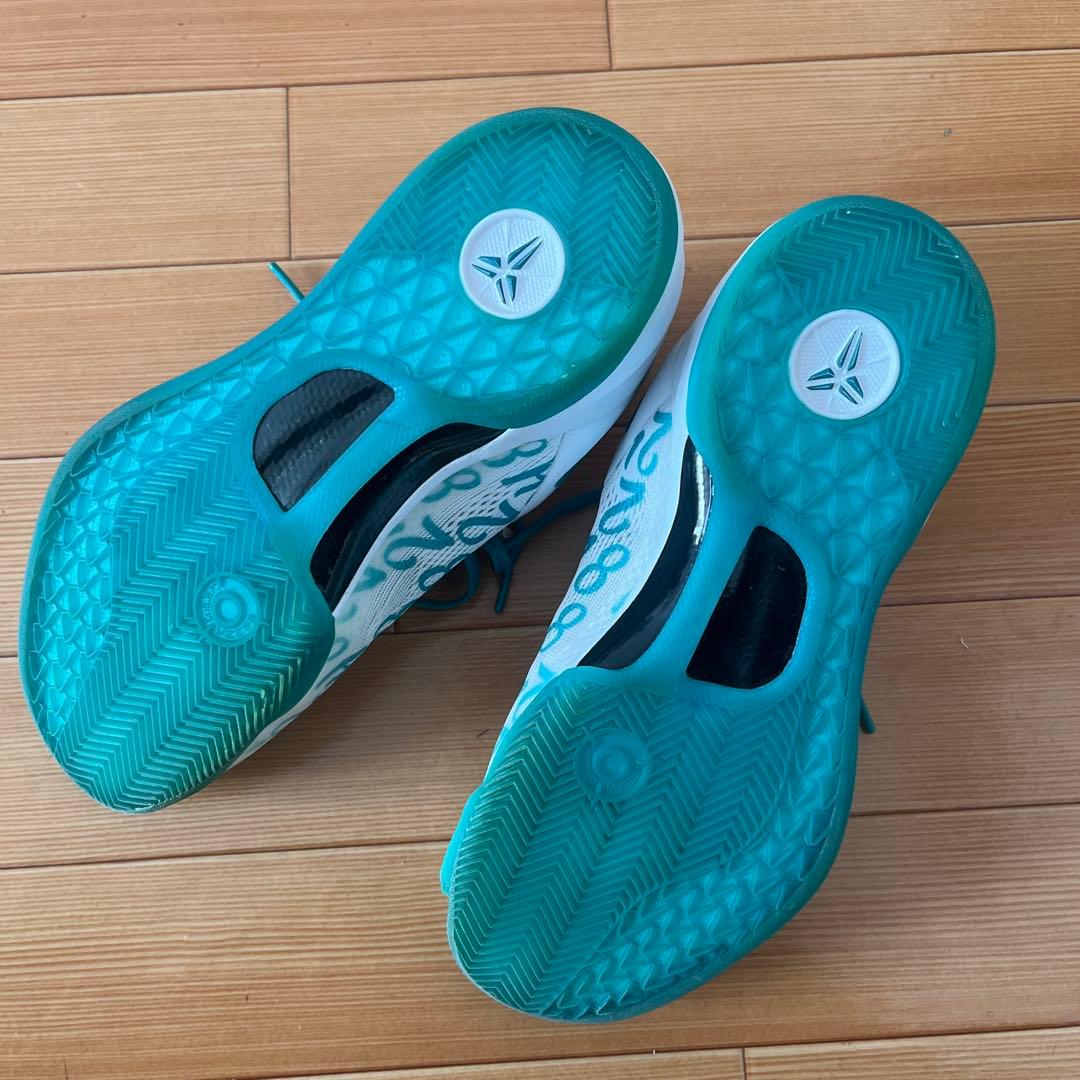 Kobe 8 ホワイト/ターコイズ シューズ(箱無し)