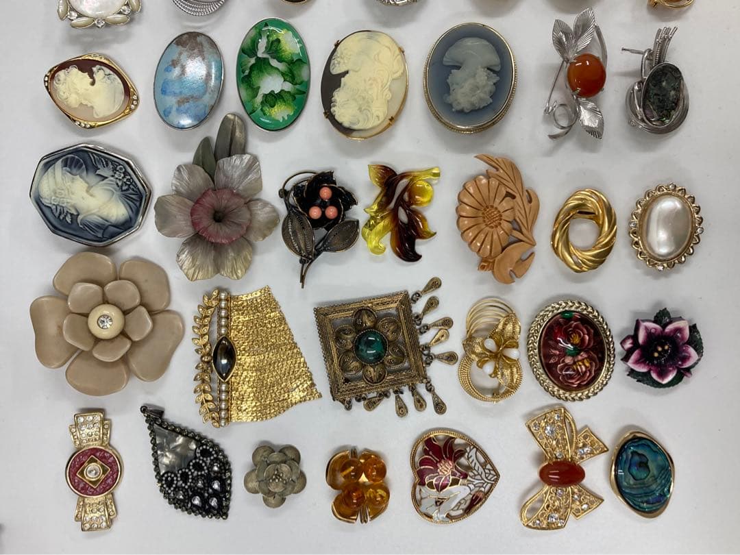 レディース　アクセサリー　プローチ　真珠　宝石　プローチ71点まとめ売り