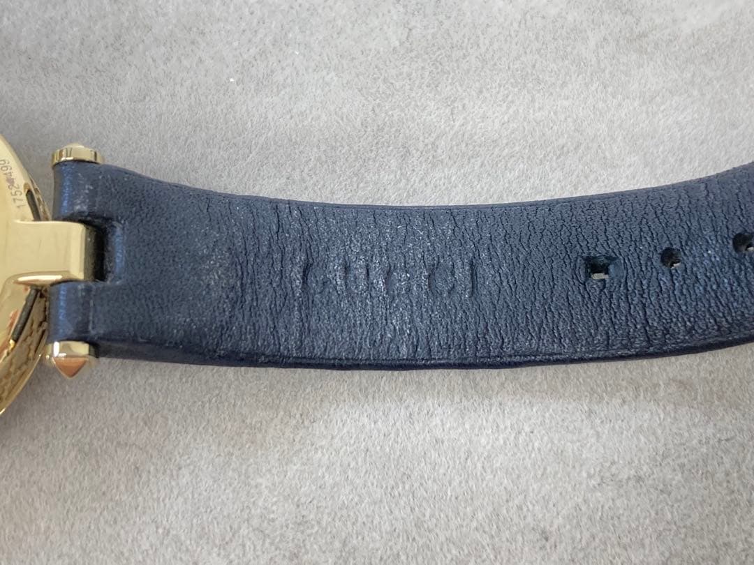 GUCCIグッチ ディアマンティッシマ 141.4 シェル文字盤 腕時計 不動