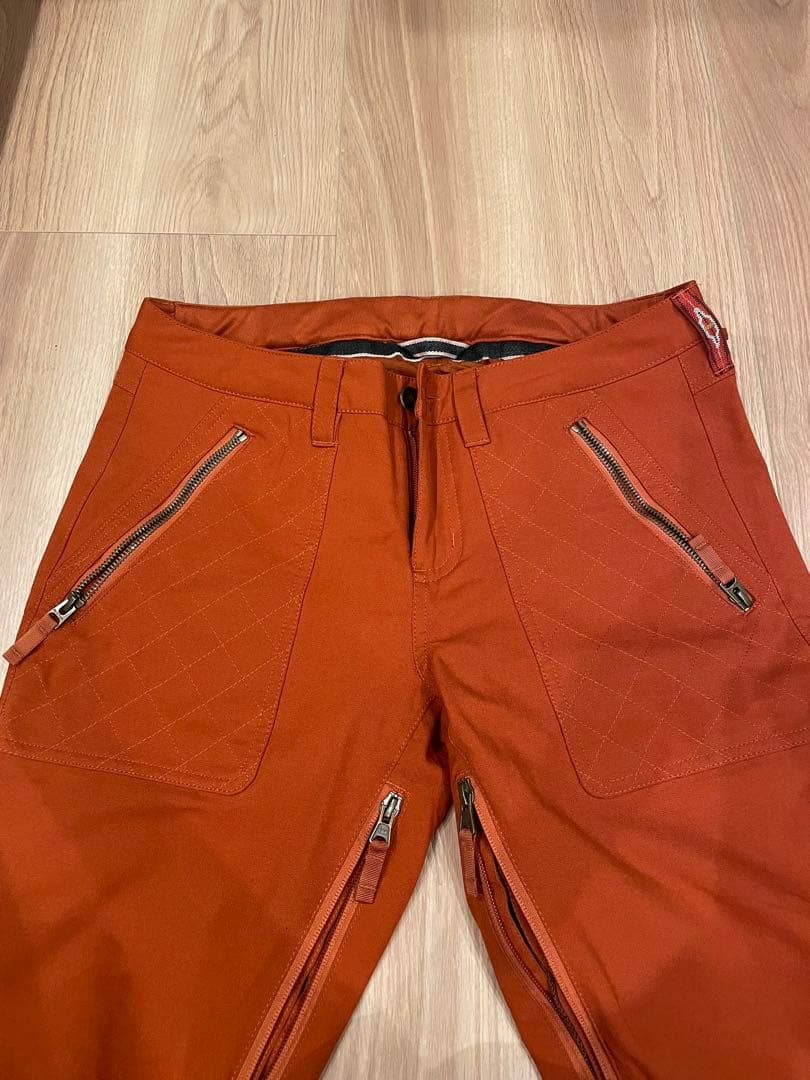 美品　BURTON スノーボードパンツ　レディース　サイズS