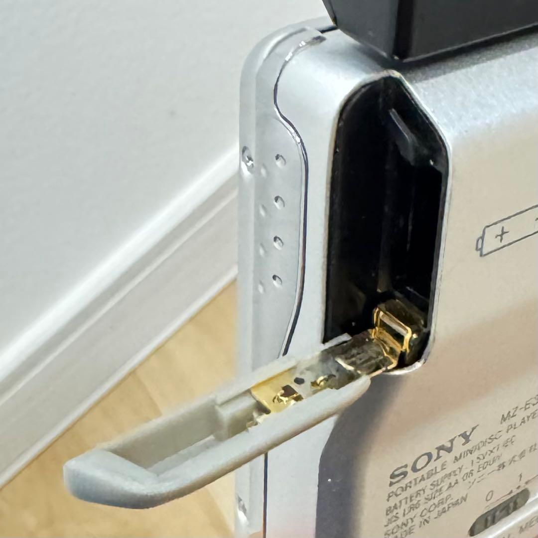 【希少】　SONY ソニー　MZ-E30 ポータブルMDプレイヤー　付属品多数