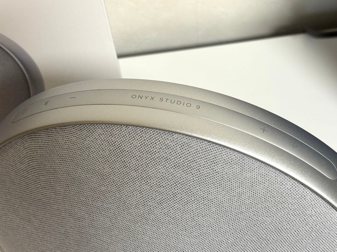 ONYX STUDIO 9 シルバー