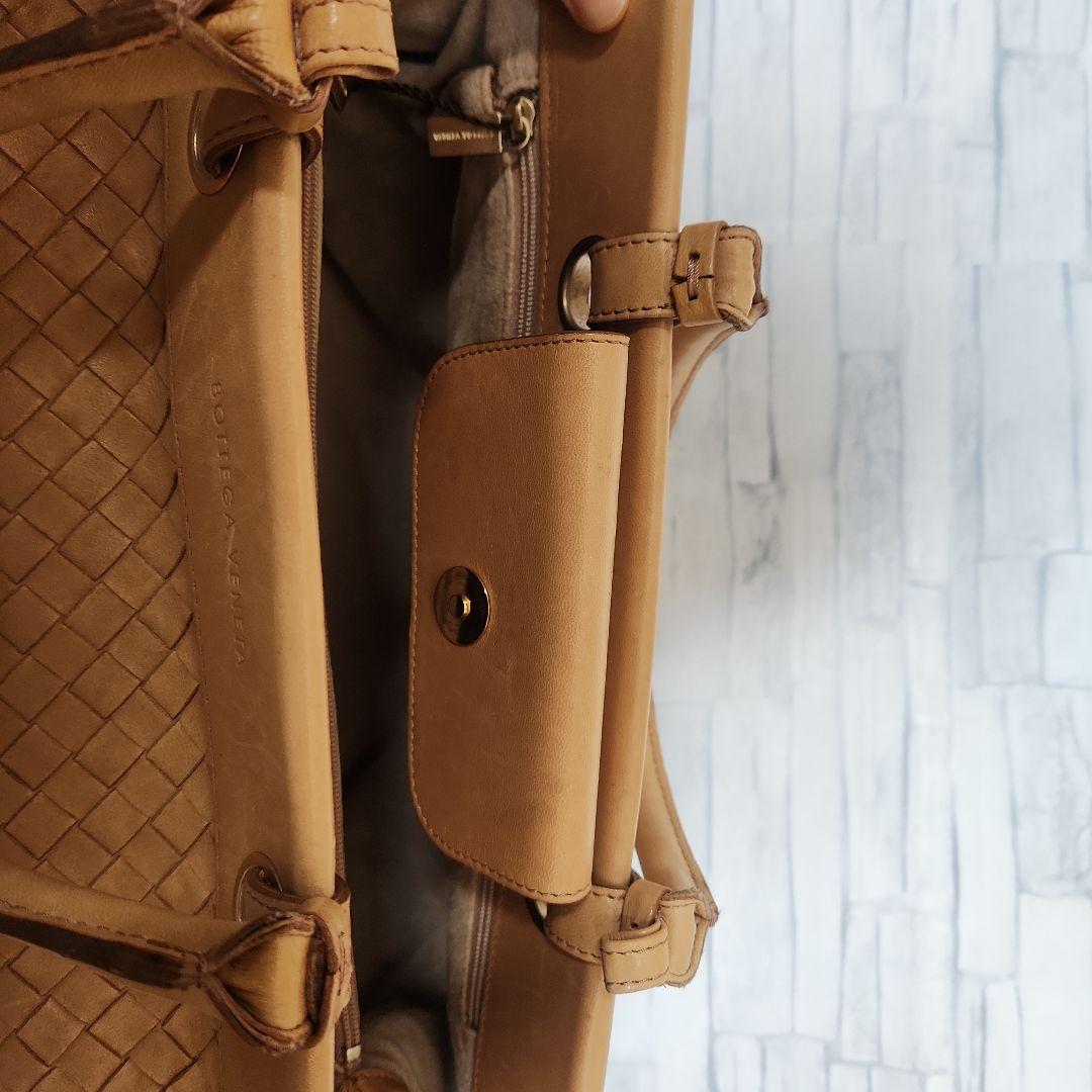 BOTTEGA VENETA ベージュ ハンドバッグ
