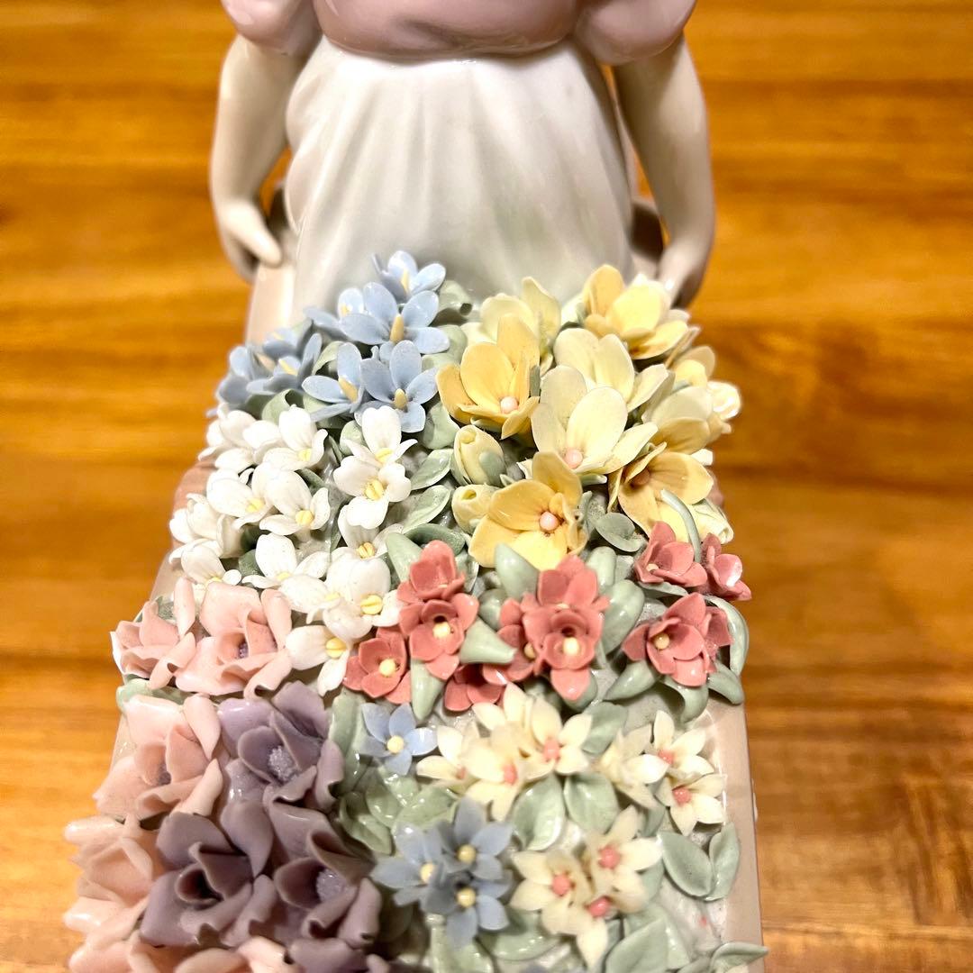 リヤドロ LLADRO 可愛いお花屋さん 女の子 フィギュリン 人形 インテリア