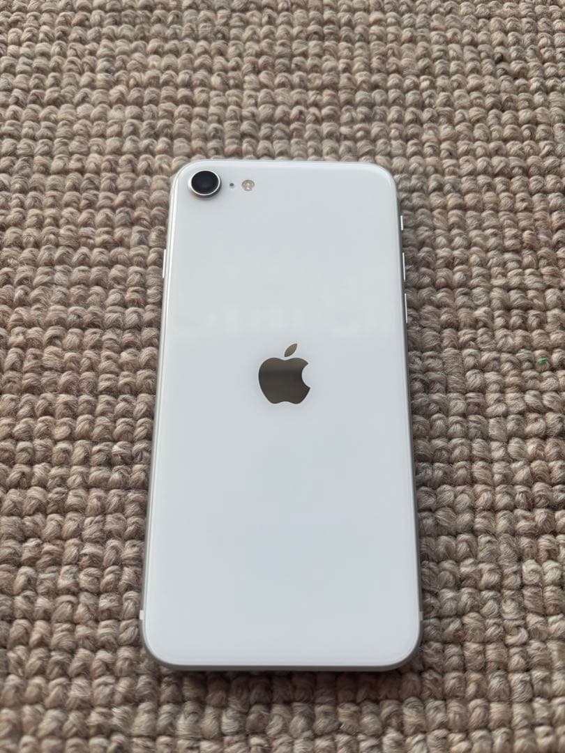 【SIMフリー】 Apple iPhone SE (第2世代) ホワイト 美品