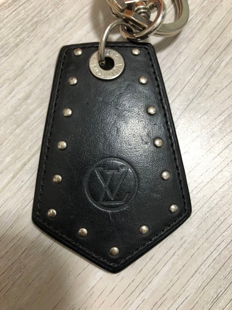 Louis Vuitton キーホルダー スタッズ付き 保存袋付き