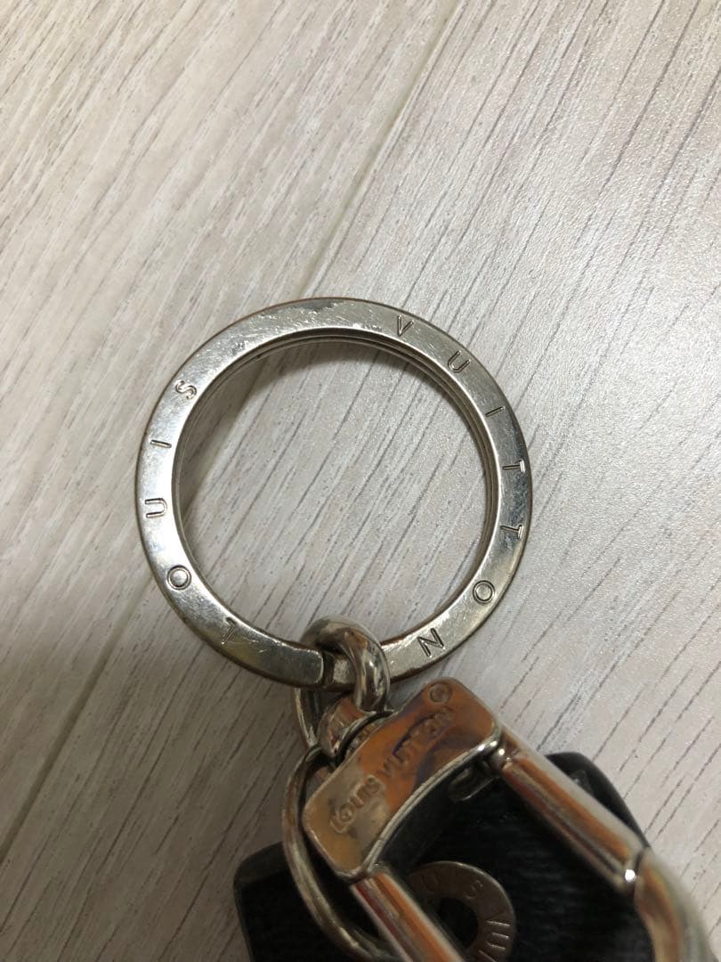 Louis Vuitton キーホルダー スタッズ付き 保存袋付き