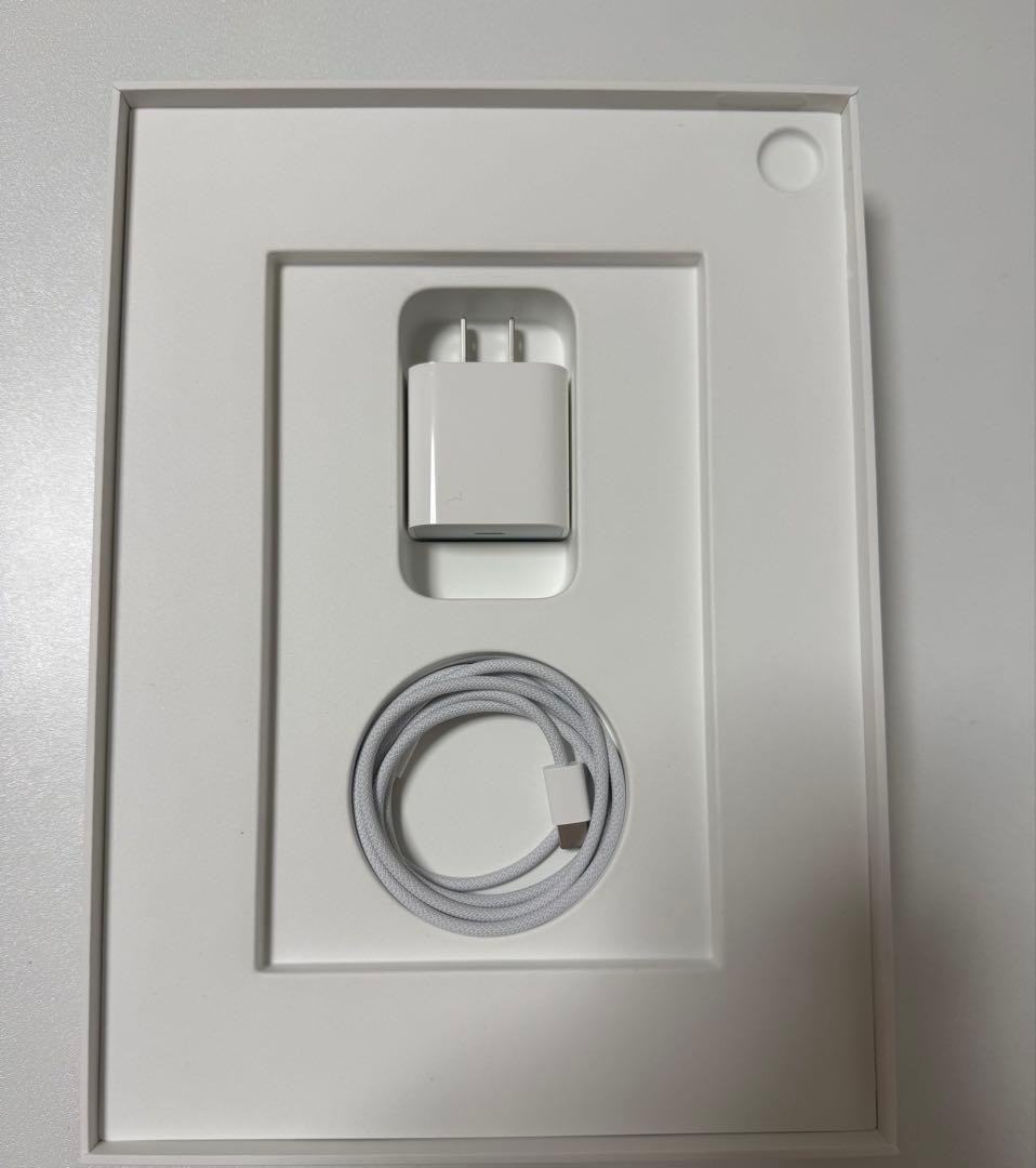 iPad Air 2025年モデルM3チップ　バッテリー100%充電回数0回