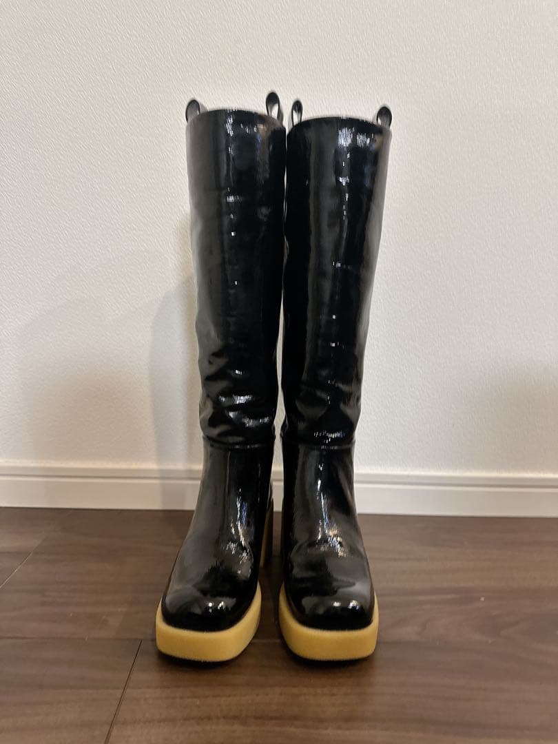 美品　miumiu ミュウミュウ　パテント　ロングブーツ