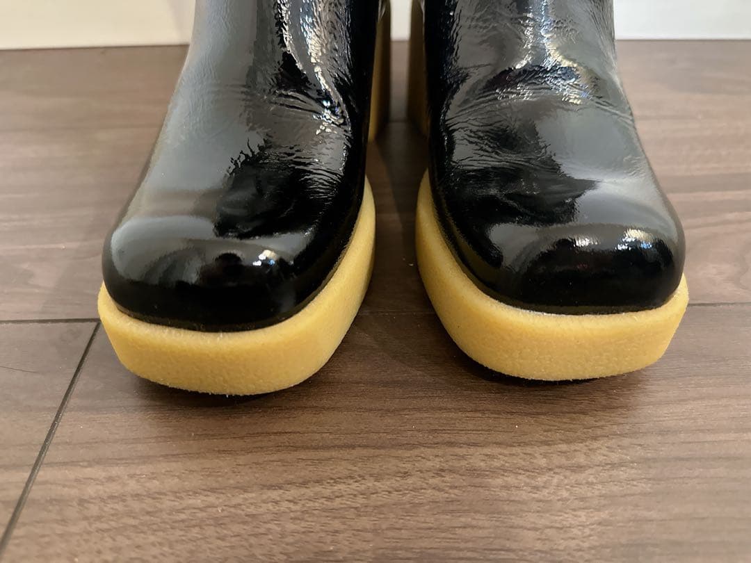 美品　miumiu ミュウミュウ　パテント　ロングブーツ